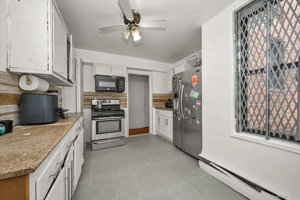 99-30 59ave Corona NY 11368
