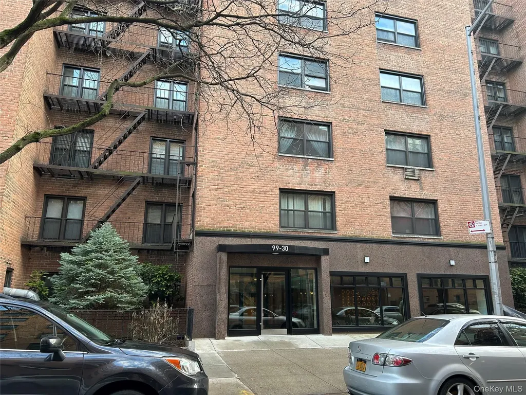 99-30 59ave Corona NY 11368