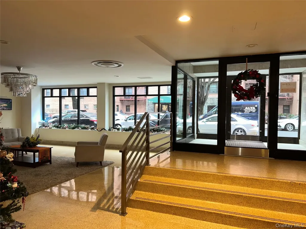 99-30 59ave Corona NY 11368