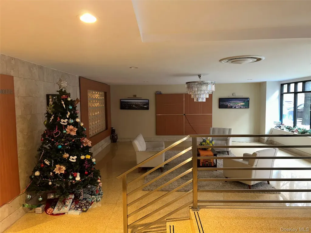 99-30 59ave Corona NY 11368
