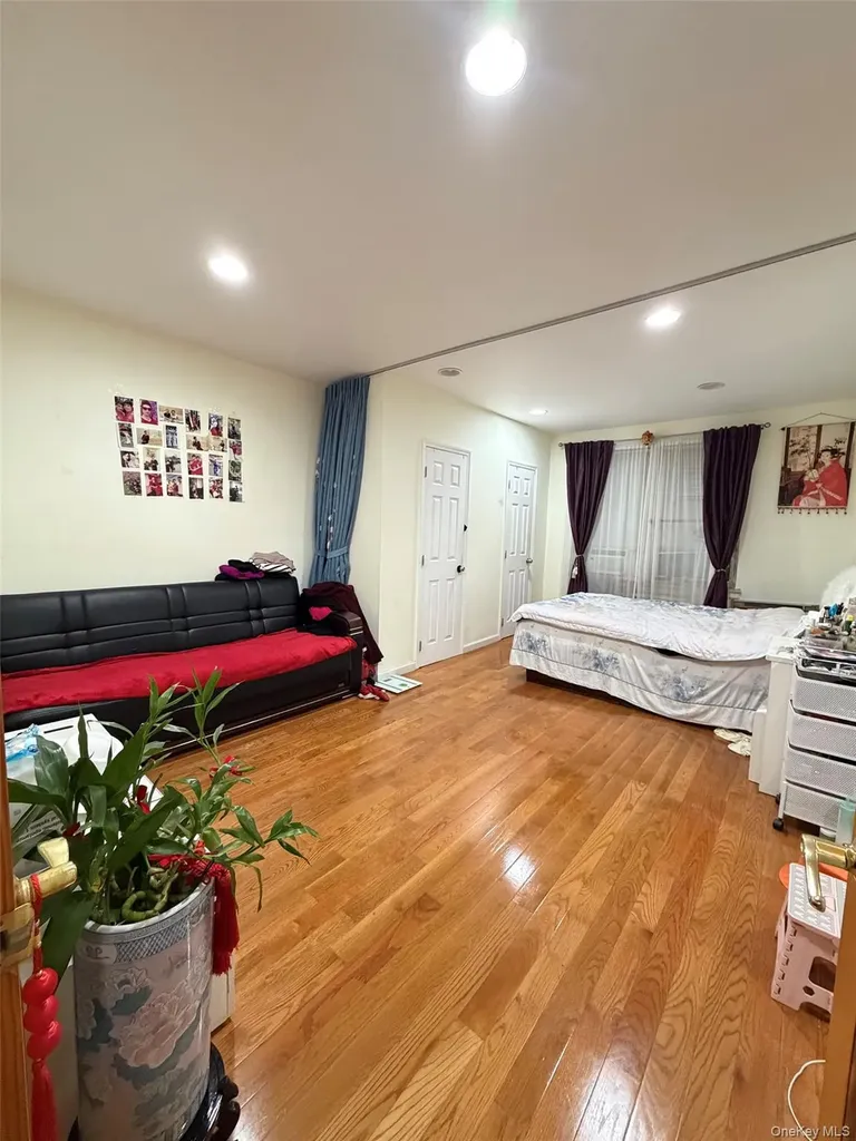 134-39 Blossom Avenue Flushing NY 11355
