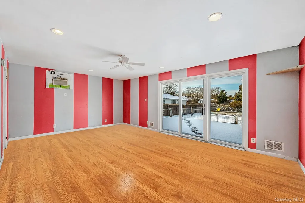 741 Hamilton Avenue Westhampton Beach NY 11978