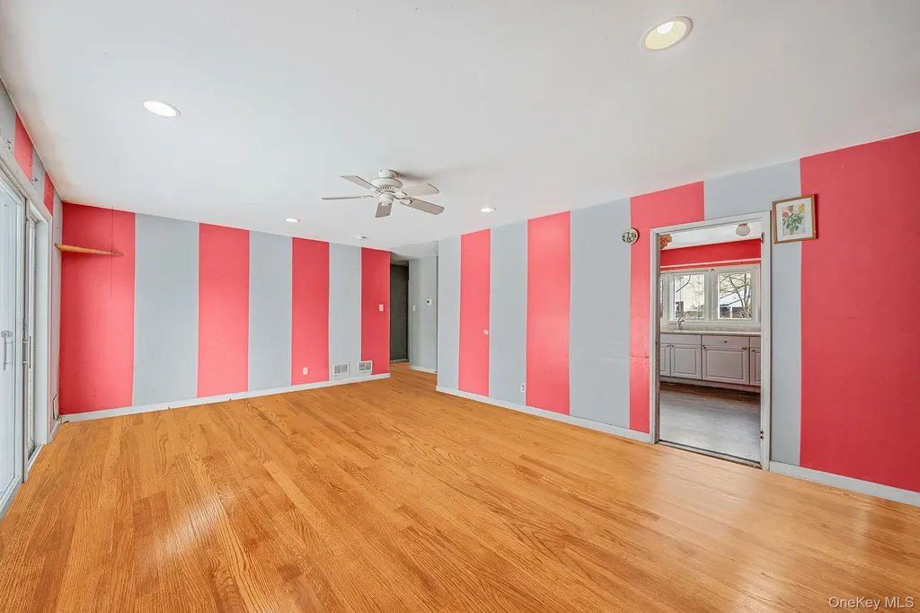 741 Hamilton Avenue Westhampton Beach NY 11978
