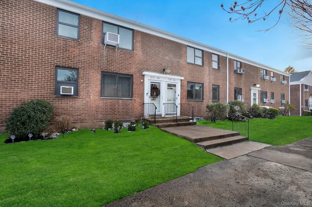 219-06 67 Avenue Bayside NY 11364