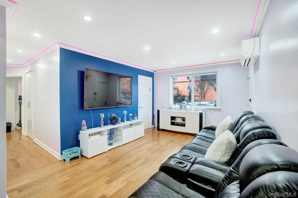 219-06 67 Avenue Bayside NY 11364