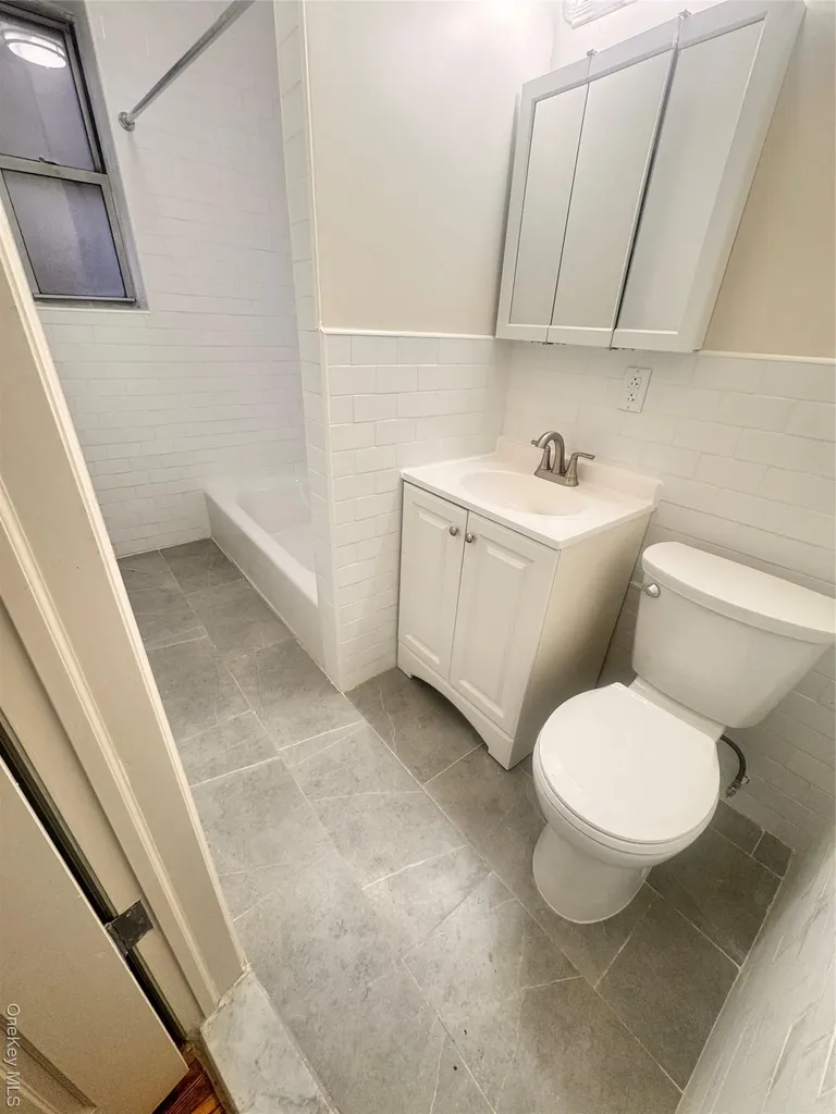 141-25 Northern Boulevard Flushing NY 11354