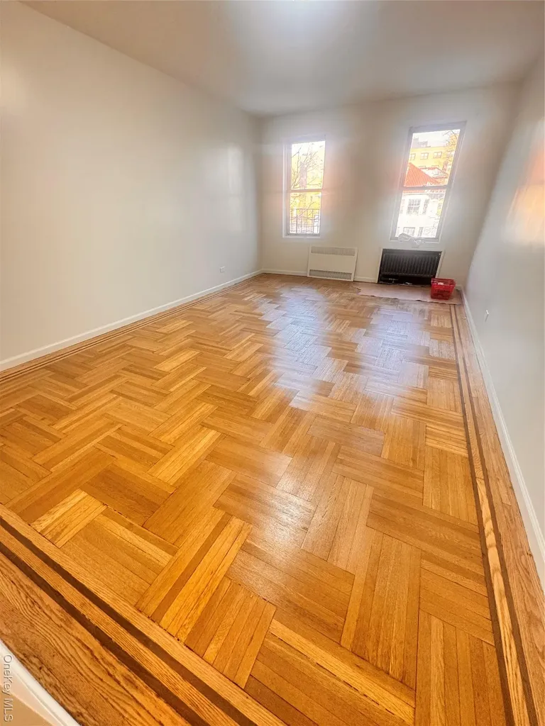 141-25 Northern Boulevard Flushing NY 11354