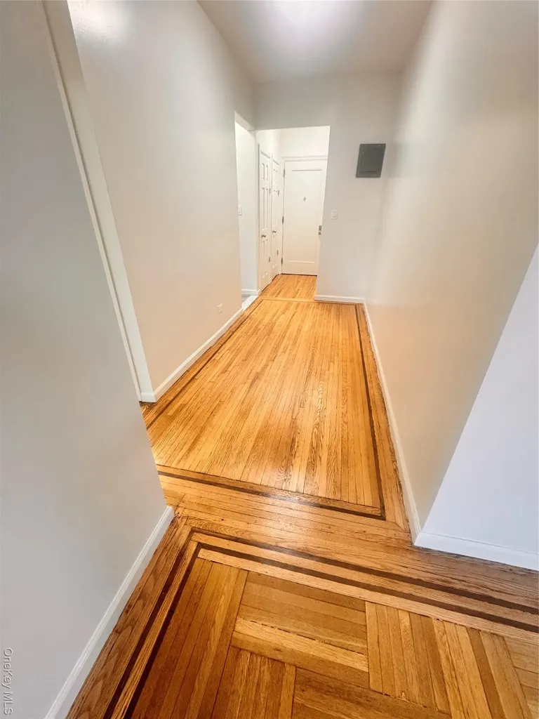 141-25 Northern Boulevard Flushing NY 11354
