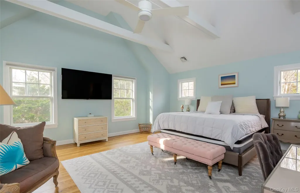 10 Deer Path East Hampton NY 11937