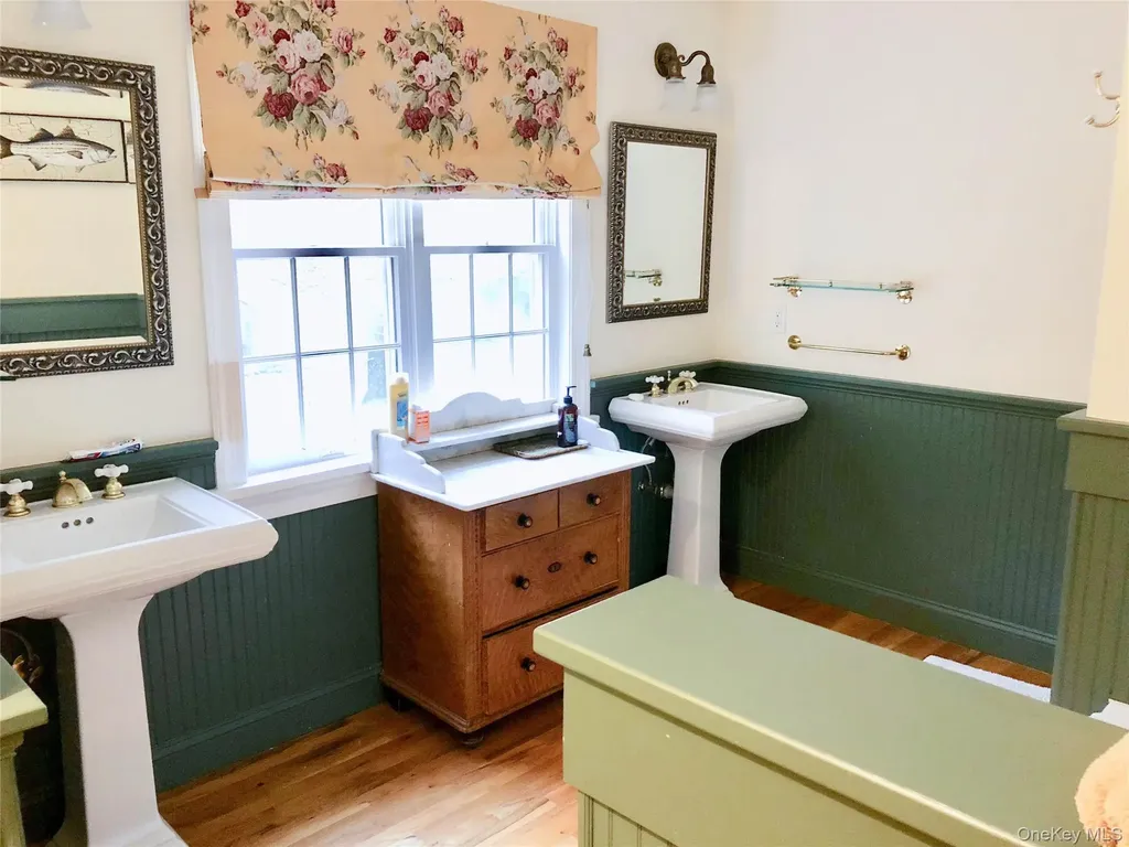 10 Deer Path East Hampton NY 11937