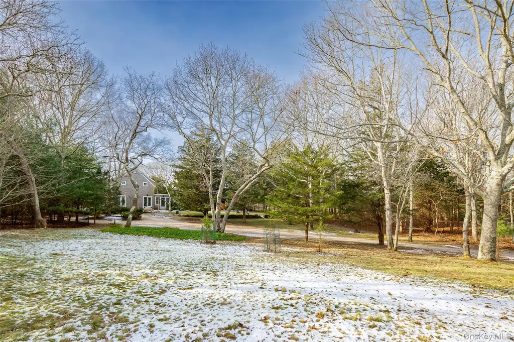 10 Deer Path East Hampton NY 11937