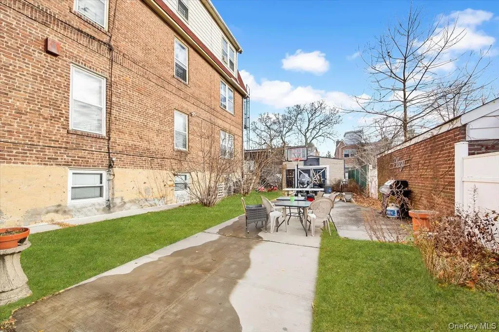 2312 Morgan Avenue Bronx NY 10469