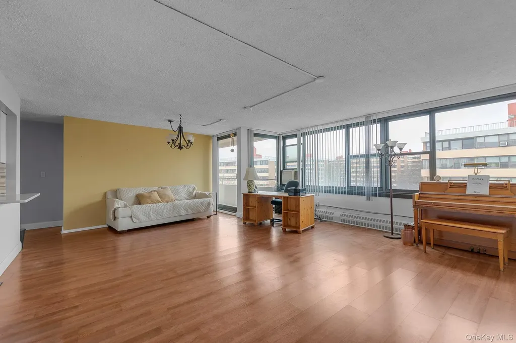 166-31 9th Avenue Beechhurst NY 11357