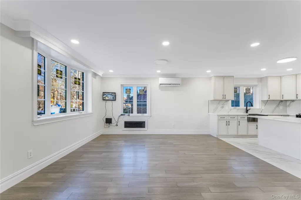 146-18 Laburnum Avenue Flushing NY 11355
