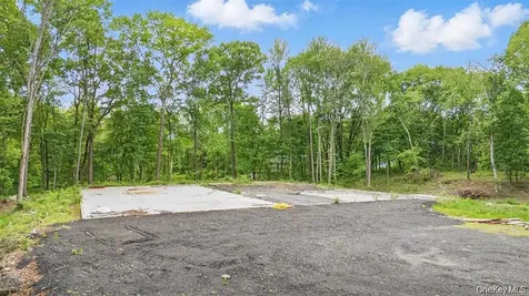 715 Broadway Esopus NY 12429