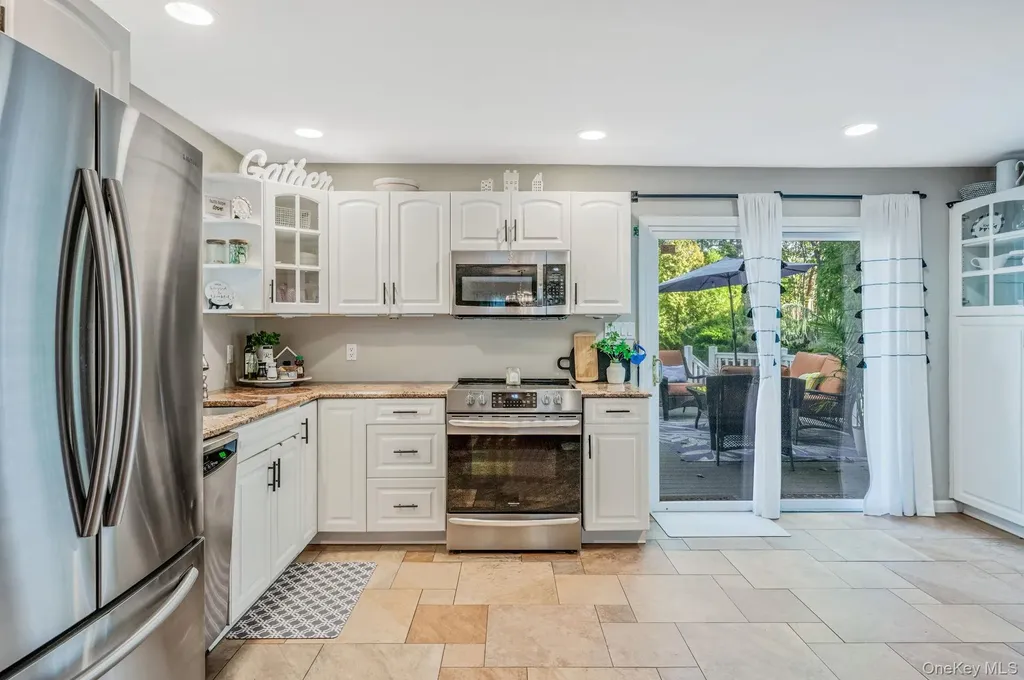 106 Springdale Drive Ronkonkoma NY 11779