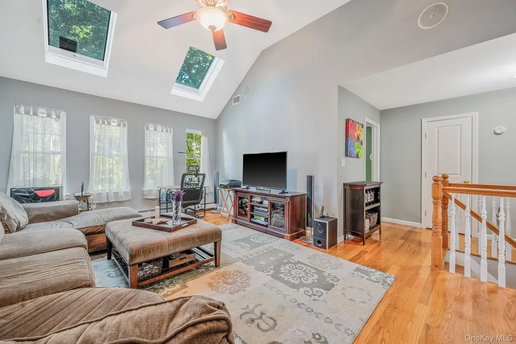 106 Springdale Drive Ronkonkoma NY 11779