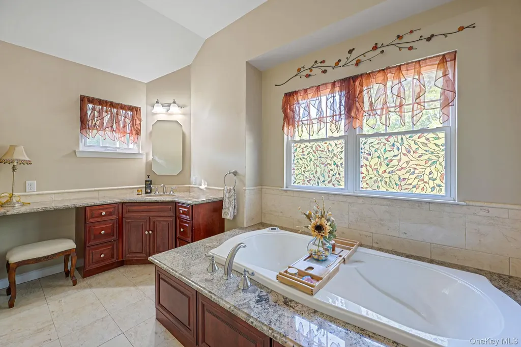 106 Springdale Drive Ronkonkoma NY 11779