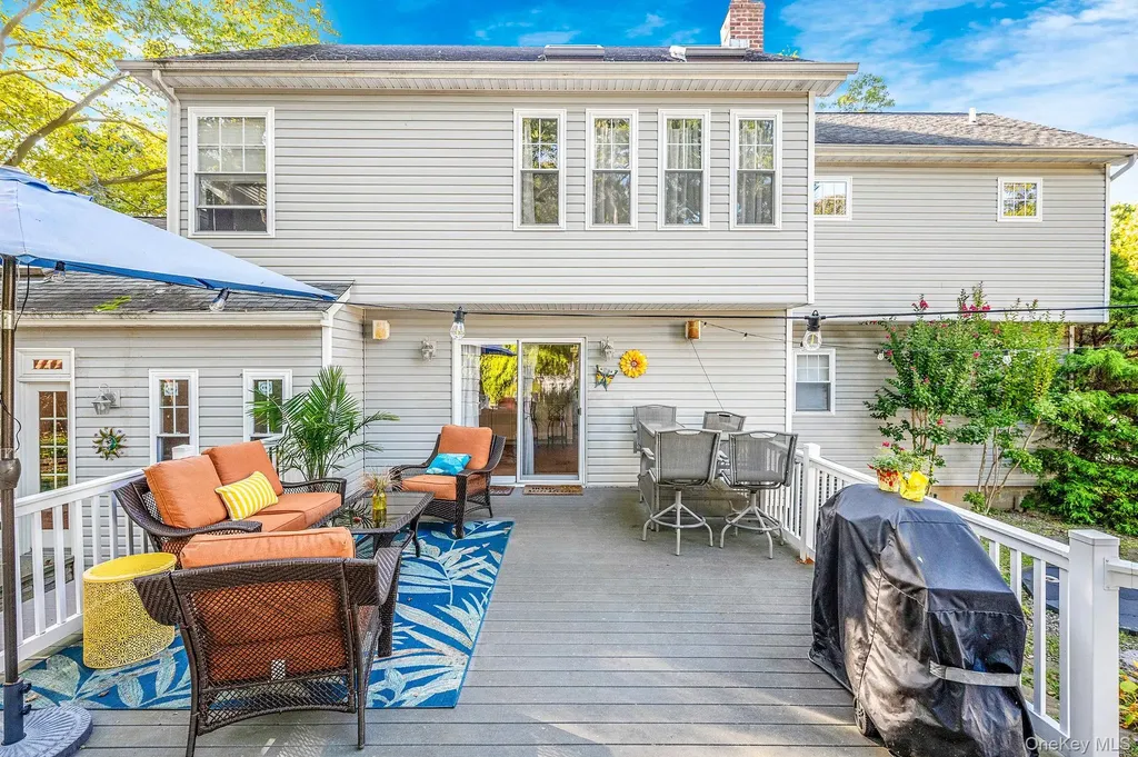 106 Springdale Drive Ronkonkoma NY 11779