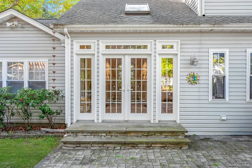106 Springdale Drive Ronkonkoma NY 11779