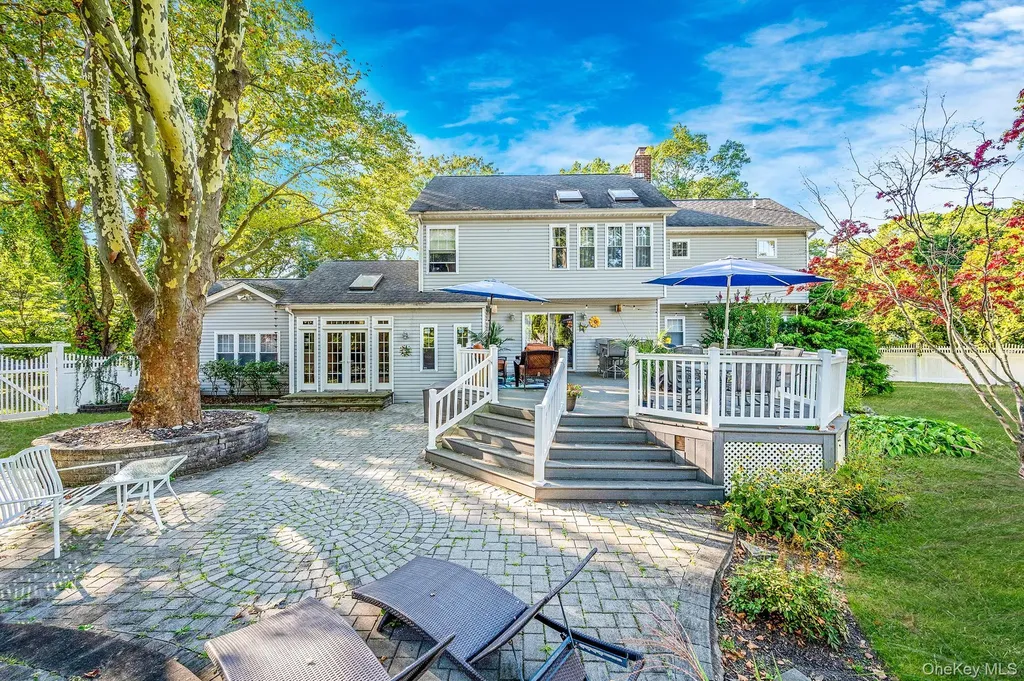 106 Springdale Drive Ronkonkoma NY 11779