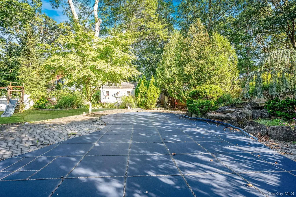 106 Springdale Drive Ronkonkoma NY 11779