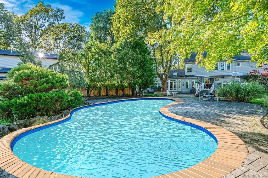 106 Springdale Drive Ronkonkoma NY 11779