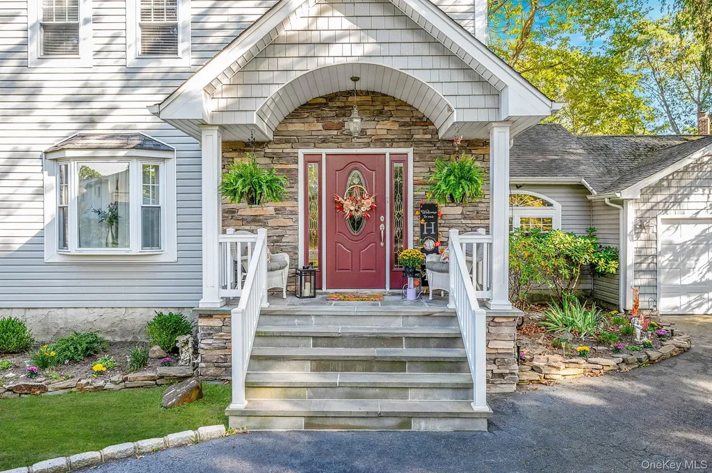 106 Springdale Drive Ronkonkoma NY 11779