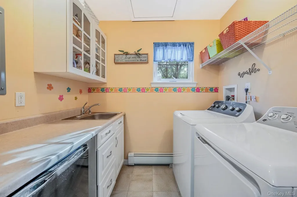 106 Springdale Drive Ronkonkoma NY 11779