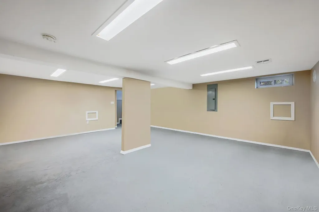 106 Springdale Drive Ronkonkoma NY 11779