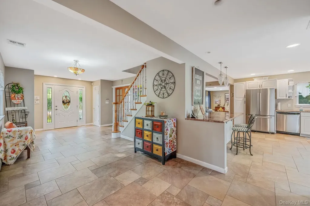 106 Springdale Drive Ronkonkoma NY 11779