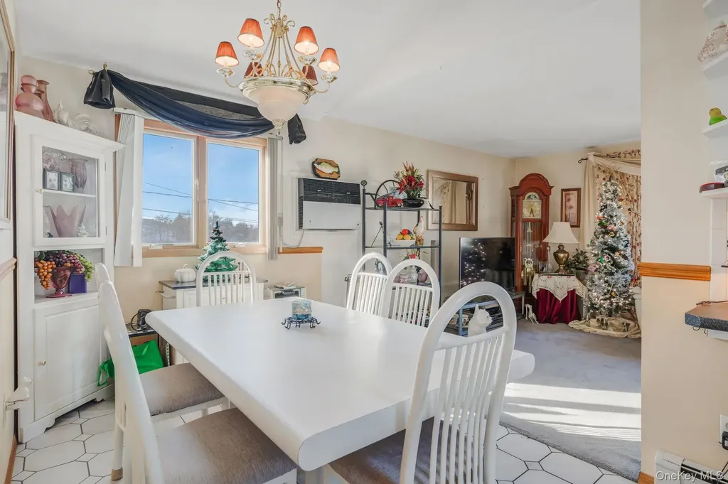 266 Kellum Street West Babylon NY 11704