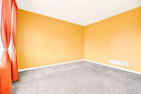38 Highgrove Drive Washingtonville NY 10992