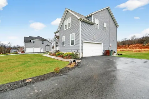 38 Highgrove Drive Washingtonville NY 10992
