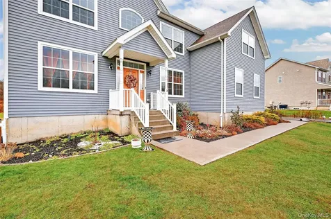 38 Highgrove Drive Washingtonville NY 10992
