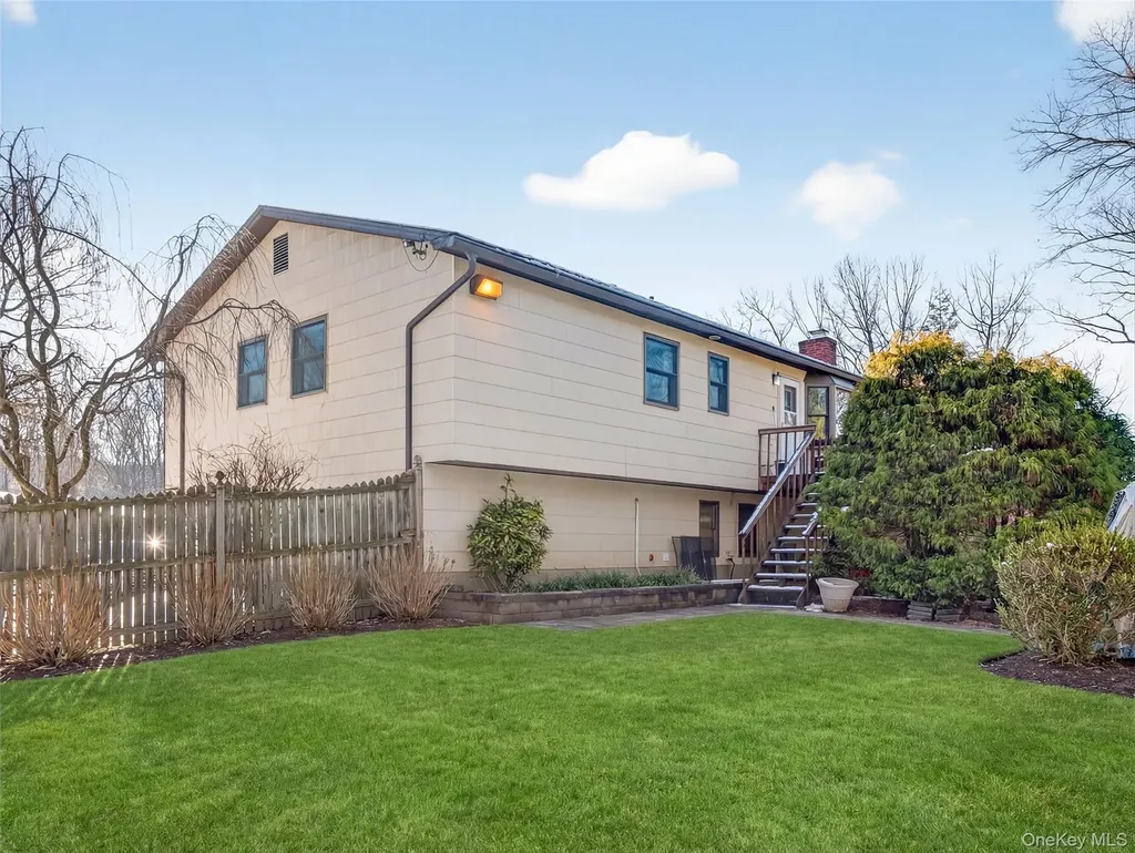 11 Durham Lane Suffern NY 10901