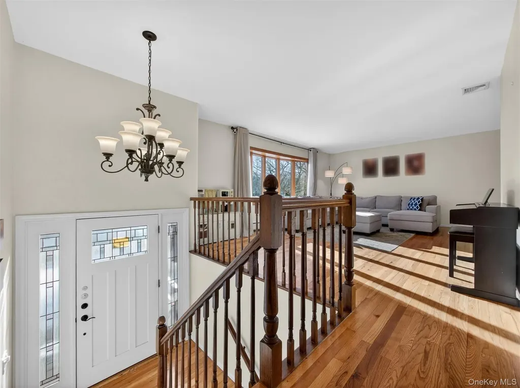 11 Durham Lane Suffern NY 10901