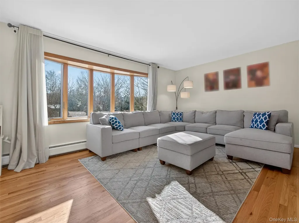 11 Durham Lane Suffern NY 10901