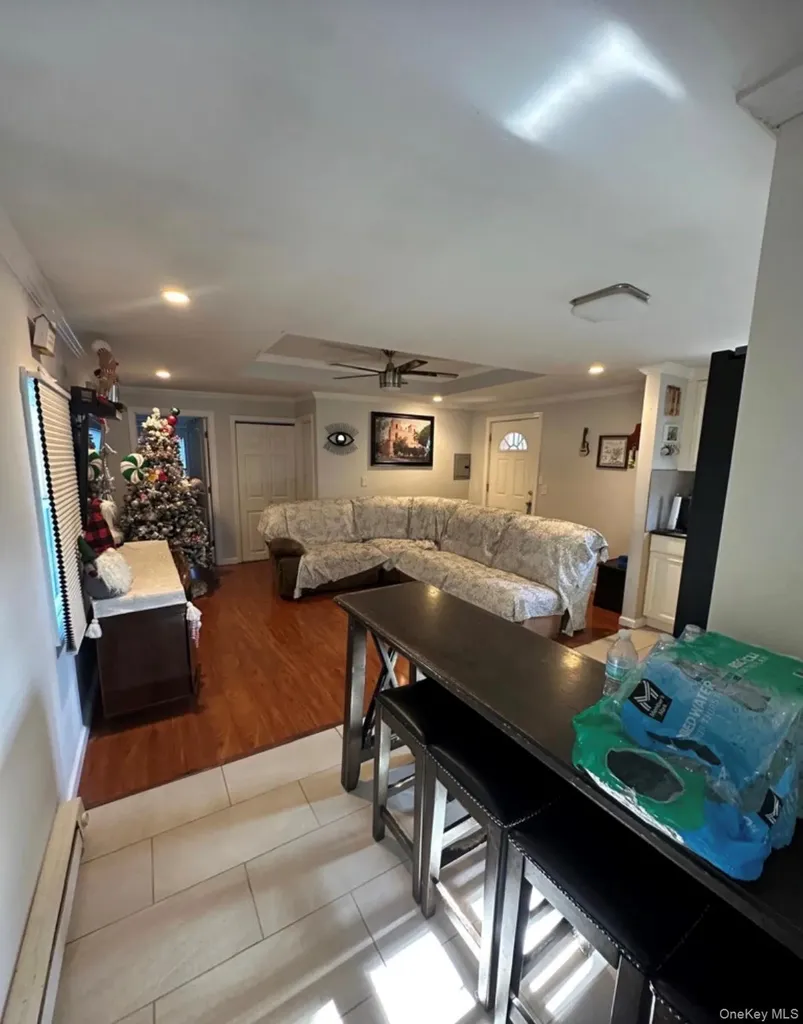 10 Elm Avenue Bay Shore NY 11706