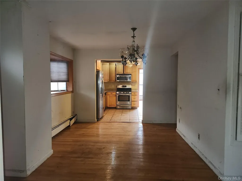 3237 Rawlins Avenue Bronx NY 10465