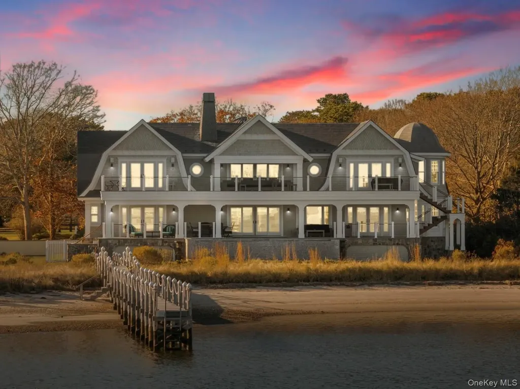 17 Ludlow Lane Hampton Bays NY 11946