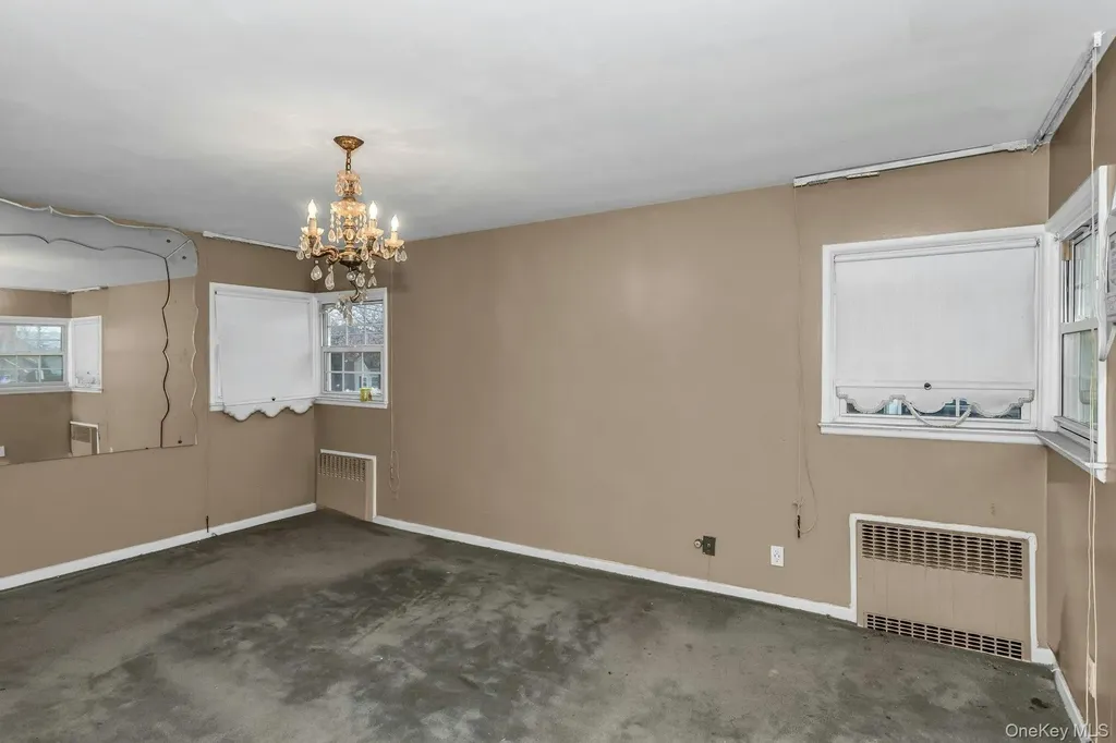 477 De Mott Avenue North Baldwin NY 11510