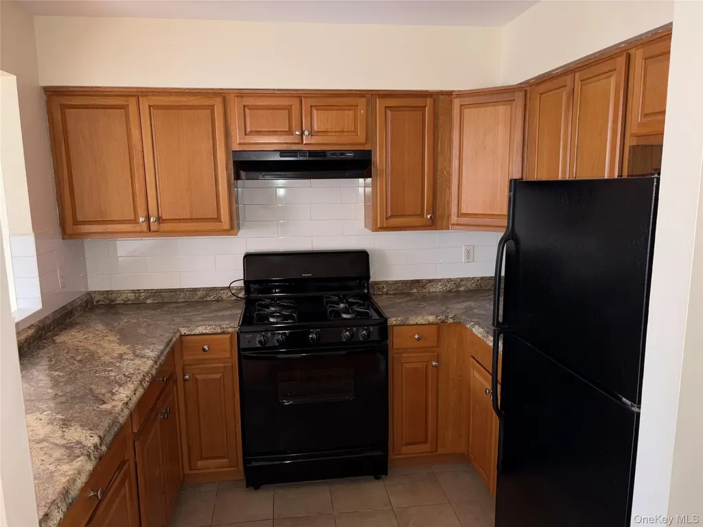762 Elton Avenue Bronx NY 10451