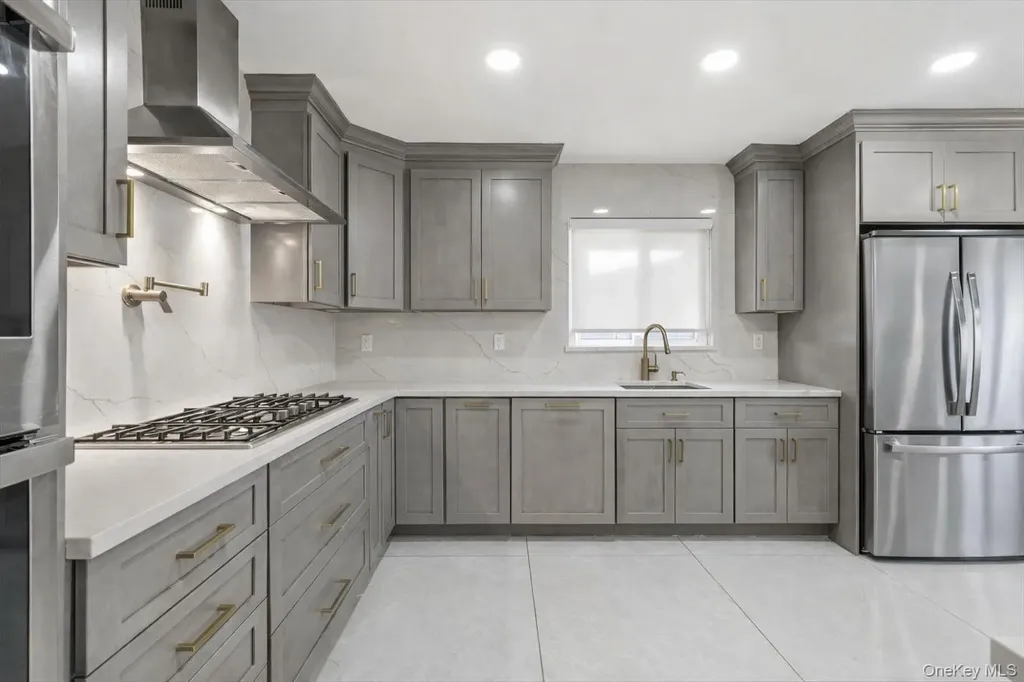 219 Pearsall Place Woodmere NY 11598