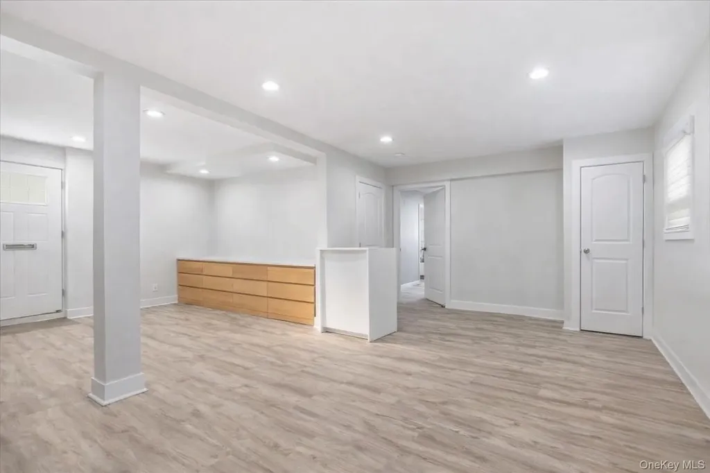 219 Pearsall Place Woodmere NY 11598