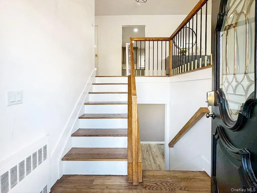 219 Pearsall Place Woodmere NY 11598