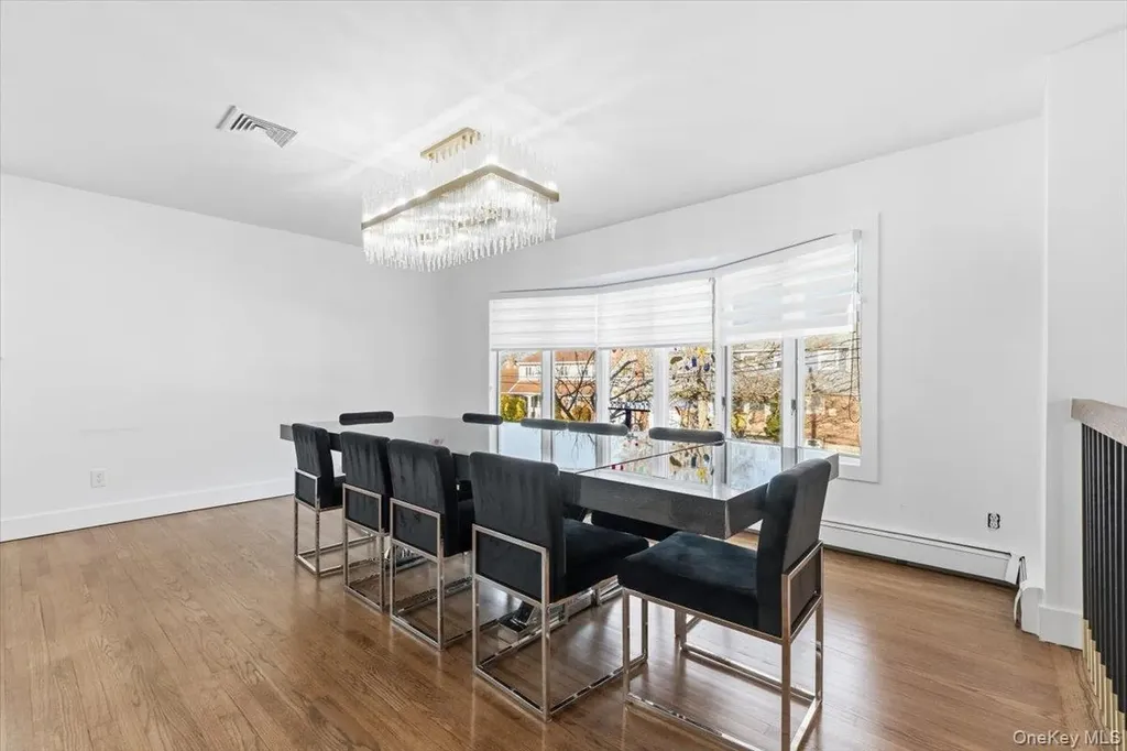 219 Pearsall Place Woodmere NY 11598
