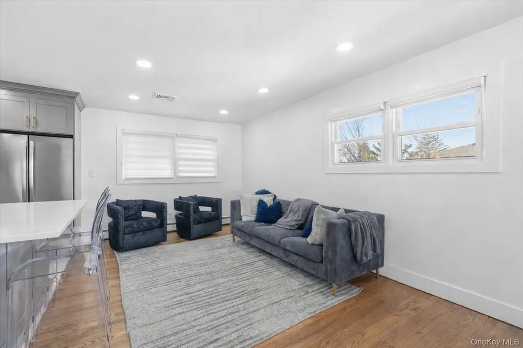 219 Pearsall Place Woodmere NY 11598