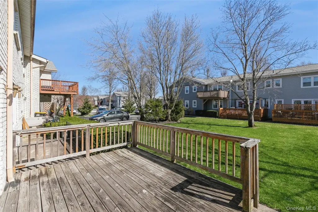 92 Cardinal Lane Islip NY 11751