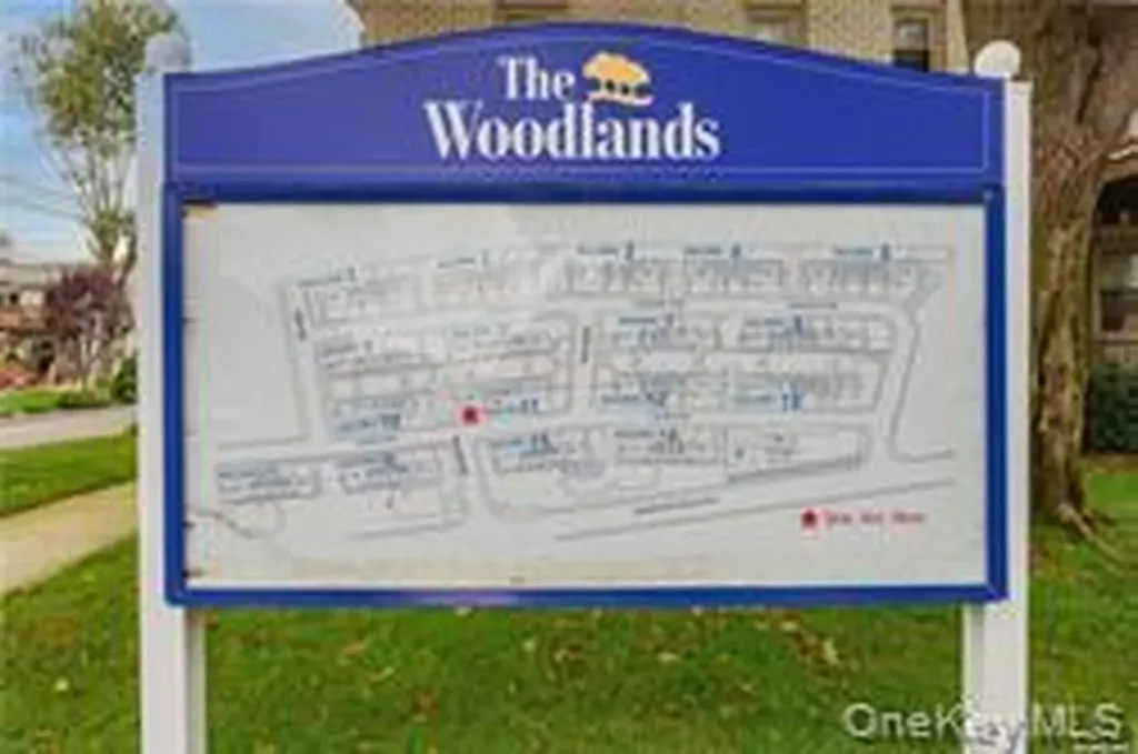 92 Cardinal Lane Islip NY 11751